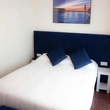Noches En Triana Hotel Sewilla