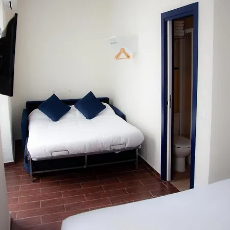 Noches En Triana Hotel Sewilla