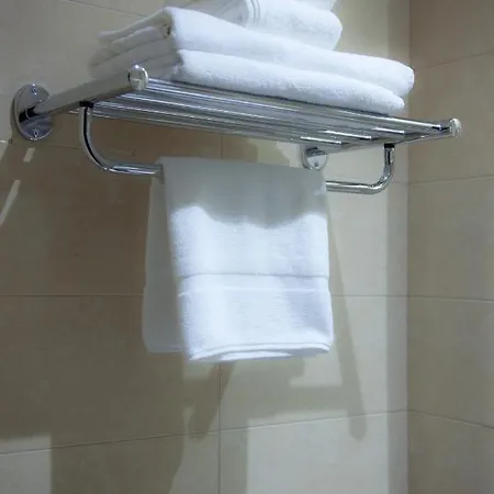 Hotel Noches En Triana