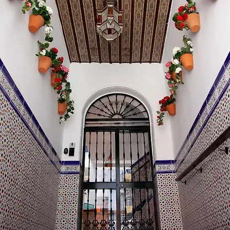 Noches En Triana Otel