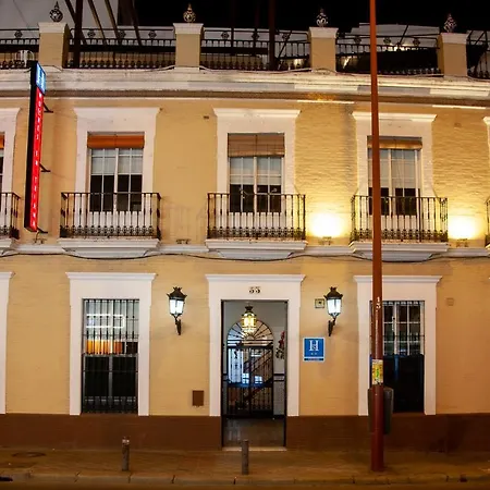 Noches En Triana Otel 2*